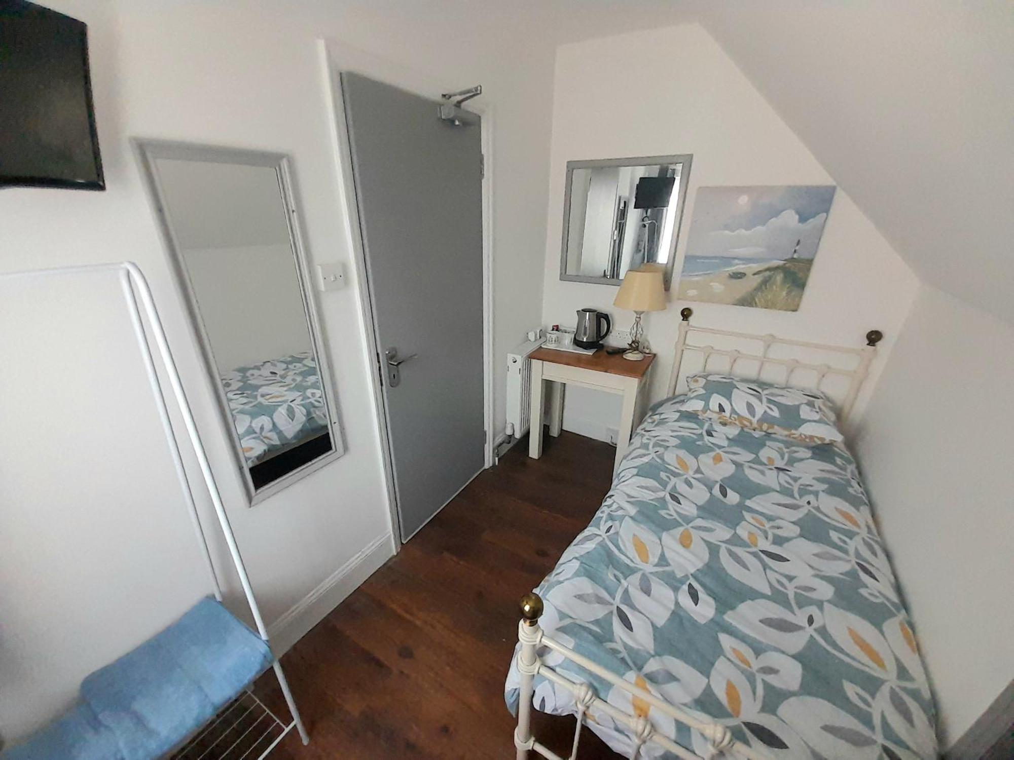 Torbay Guesthouse Пейнтон Экстерьер фото